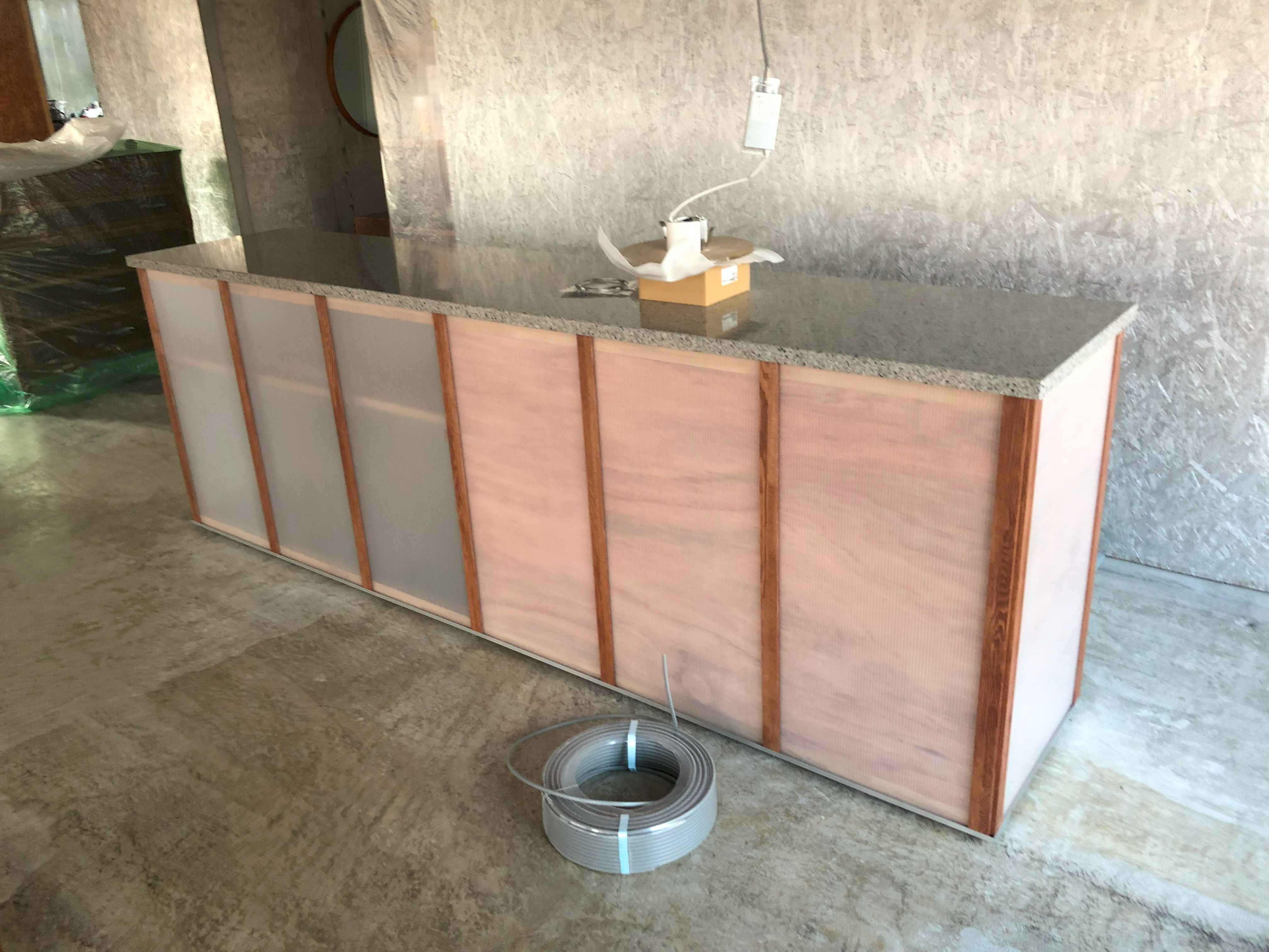 美容室の受付カウンター